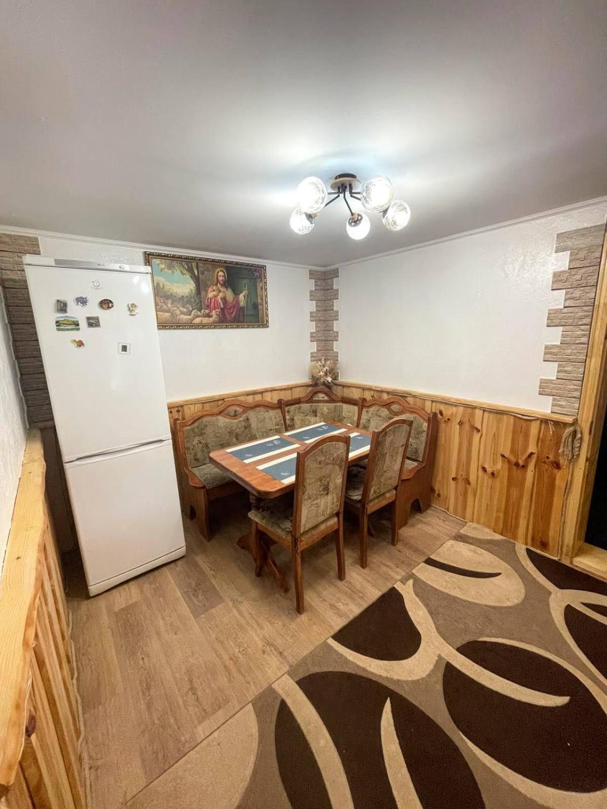 Котедж "Гірський Затишок" Jaremtje Exteriör bild